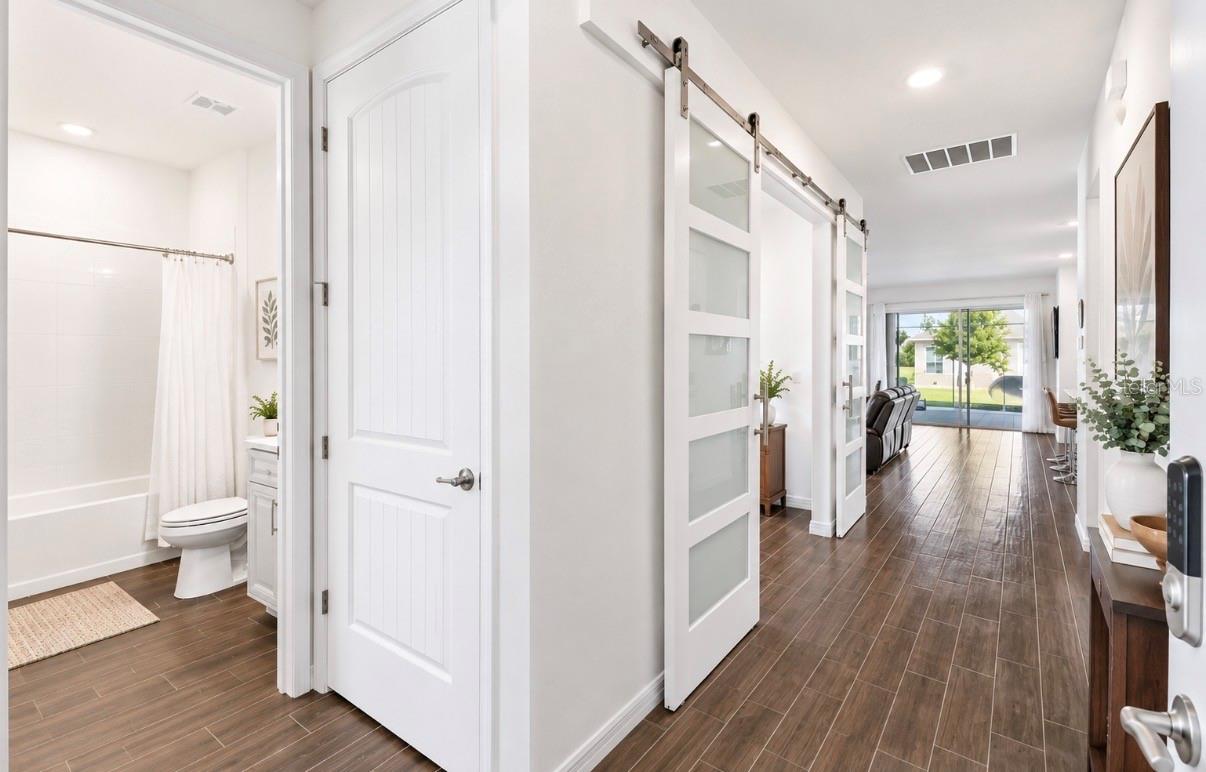 3482 SPARKLEBERRY COURT