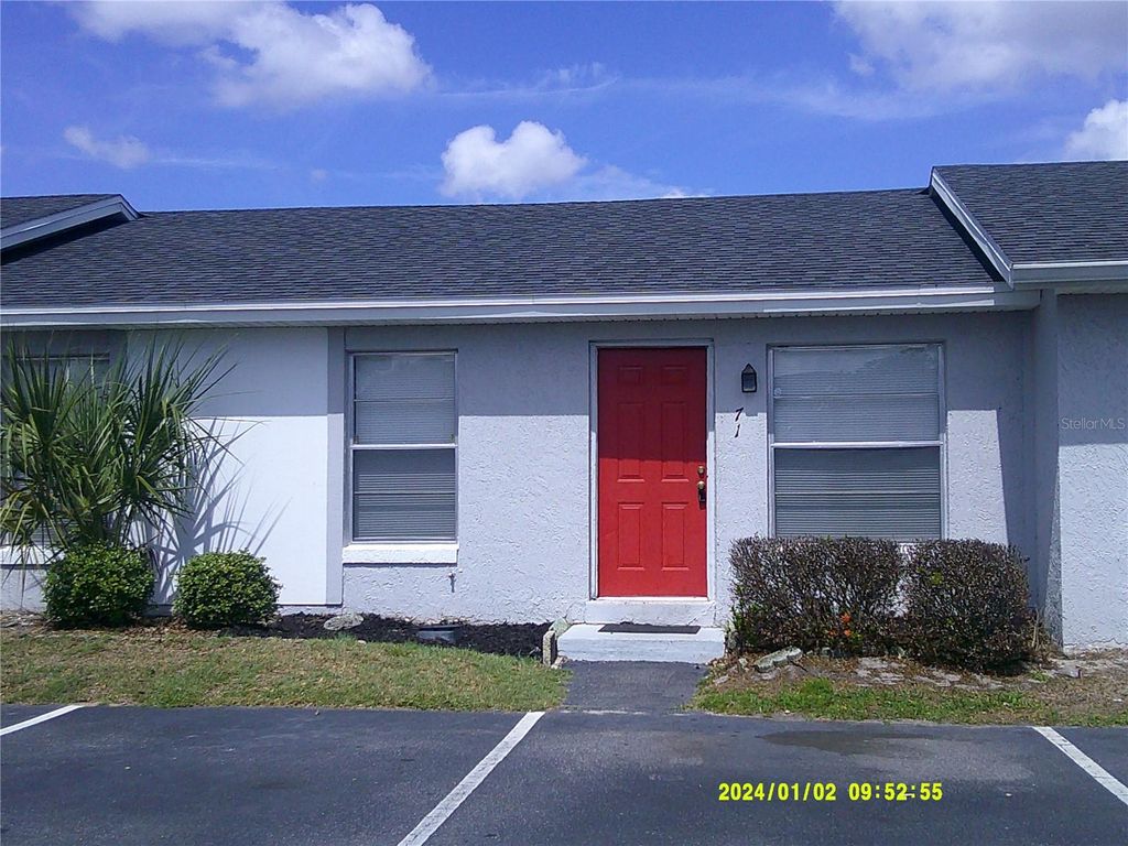 Photo of 71 Lake Villa Way, Kissimmee, FL 34743 (MLS # S5150399)