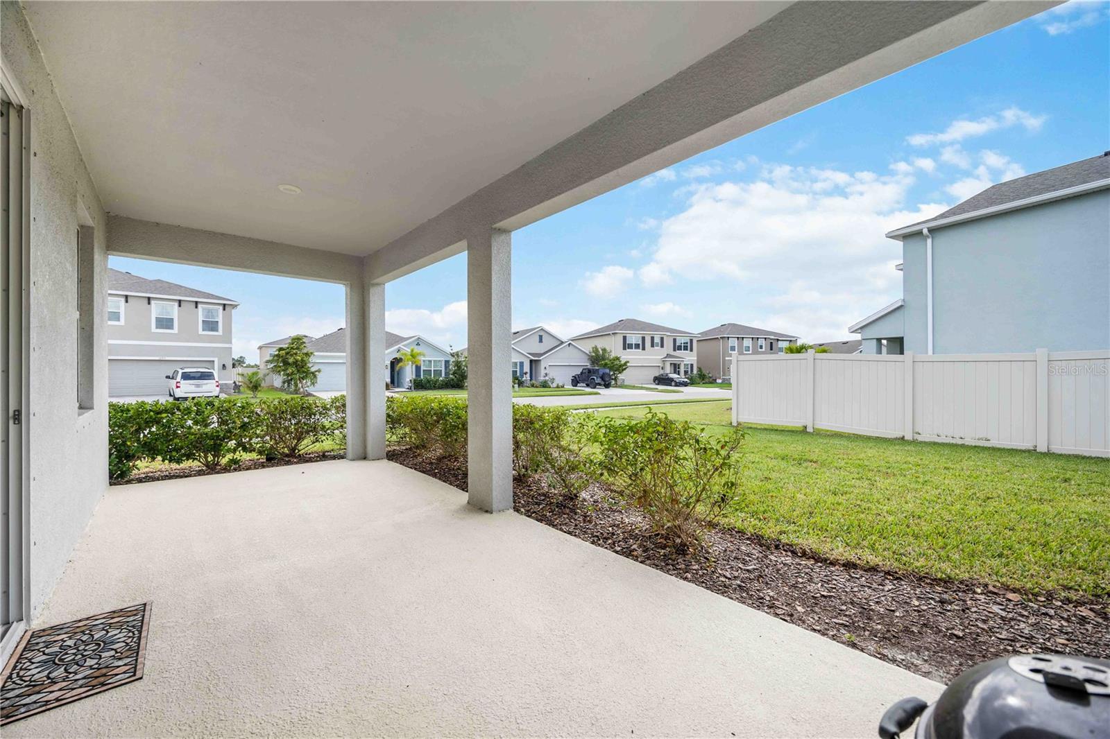 PROMENADE ESTATES ON PALMER RANCH - Residential