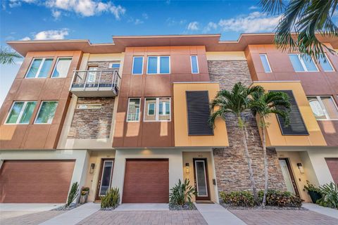 Photo of 143 5th Avenue NE, St Petersburg, FL 33701 (MLS # TB8476744)