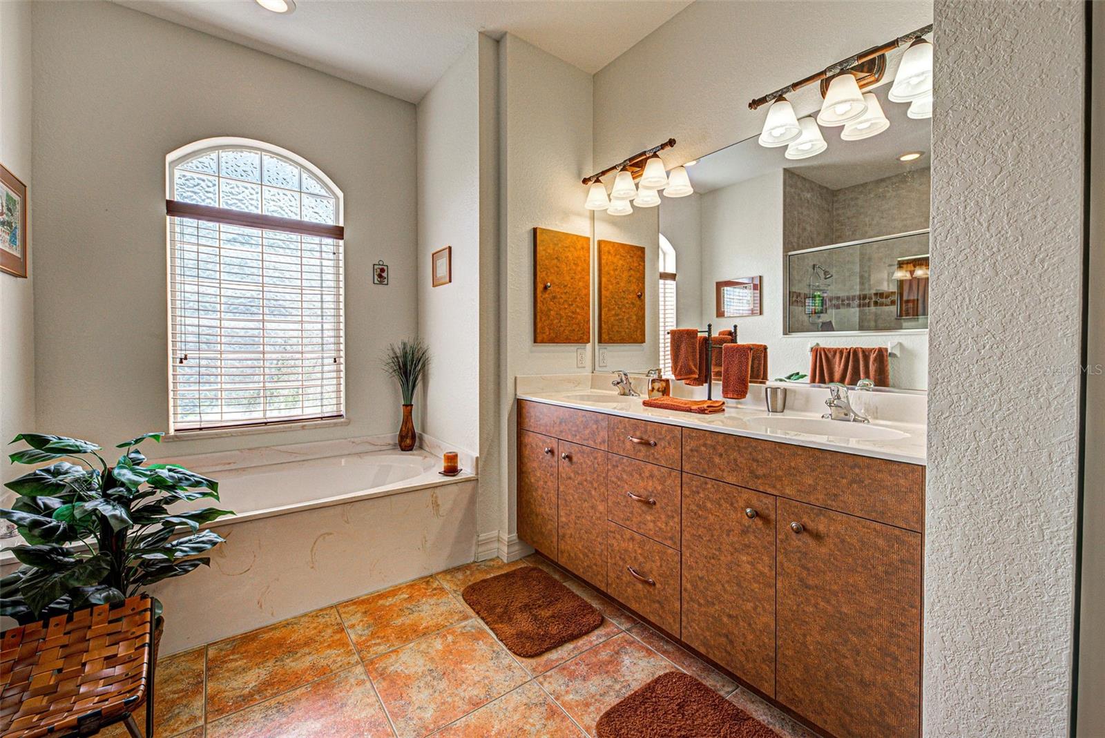 ROTONDA PINE RPH 000 0000 0982 - Residential