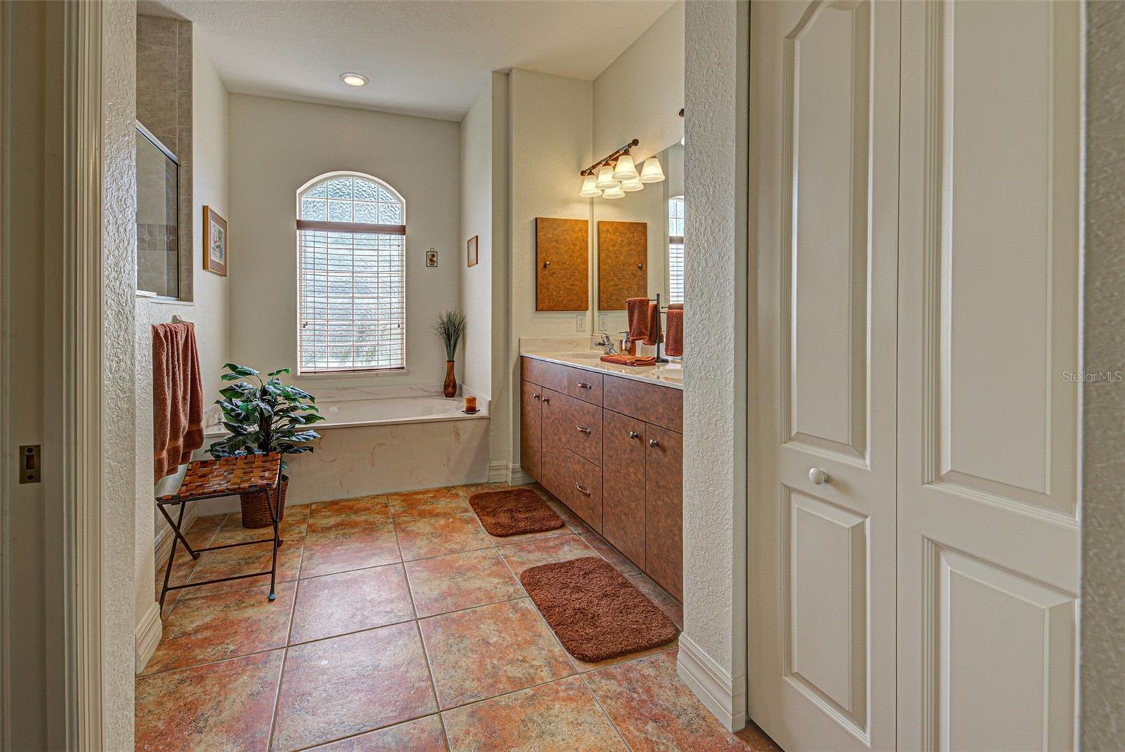 ROTONDA PINE RPH 000 0000 0982 - Residential