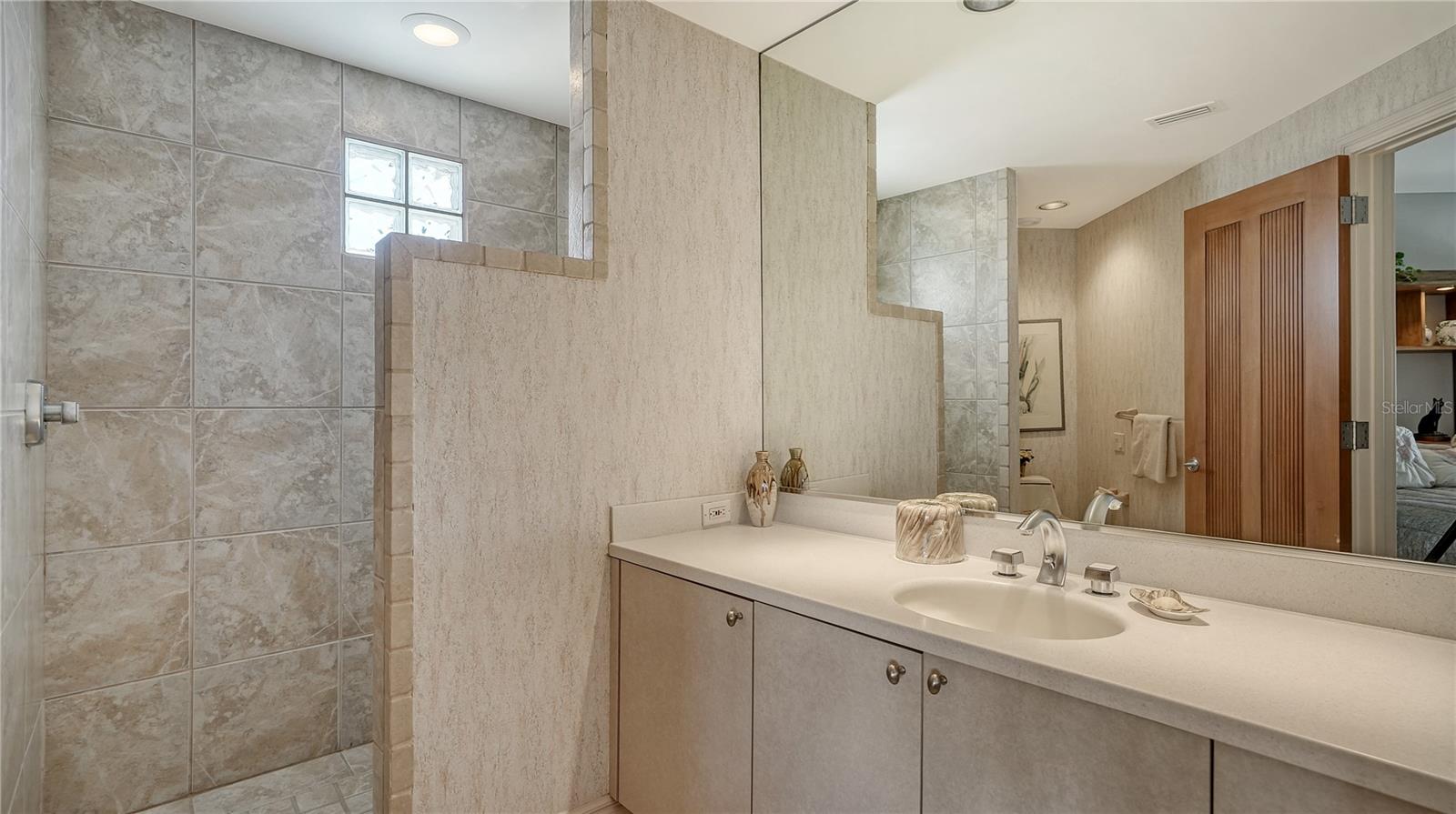 BIRD KEY SUB - Residential