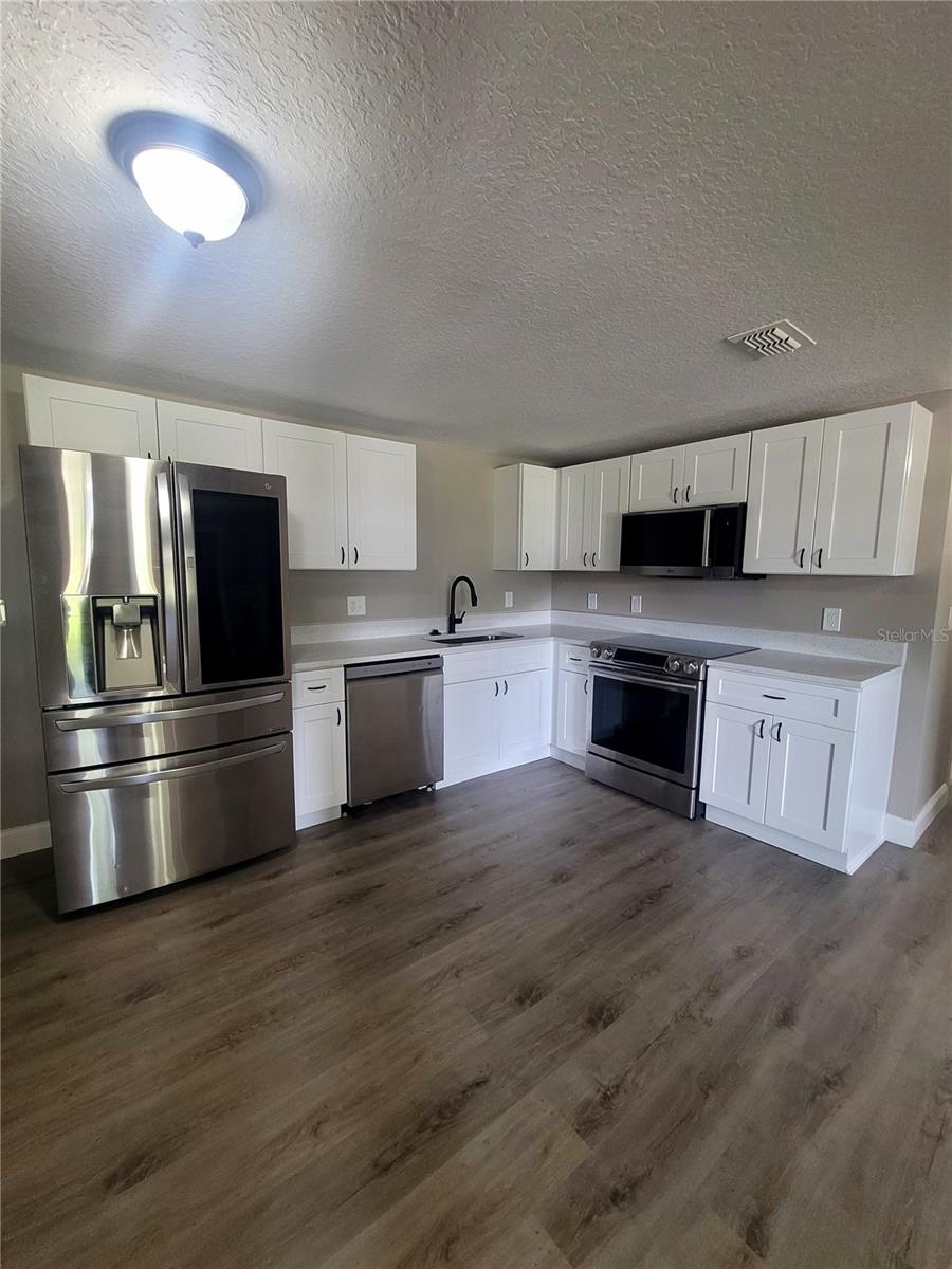 801 N CLERMONT AVENUE