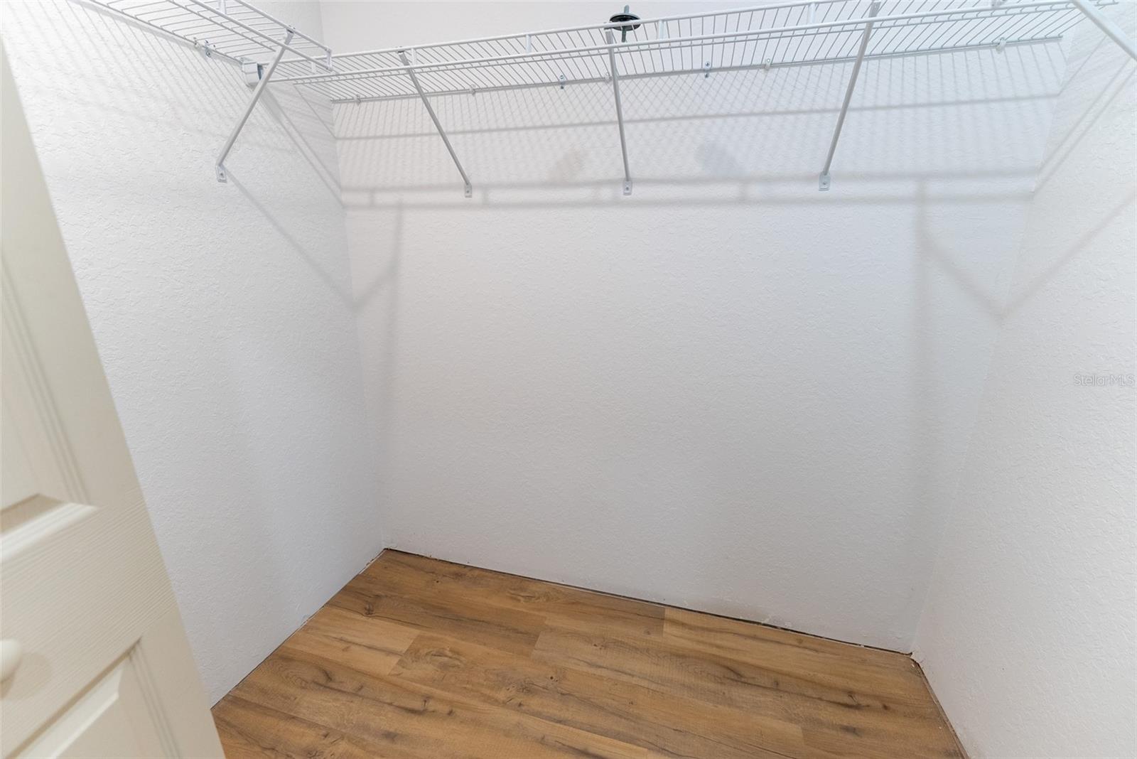 RAINBOW LAKES ESTATE - Residential