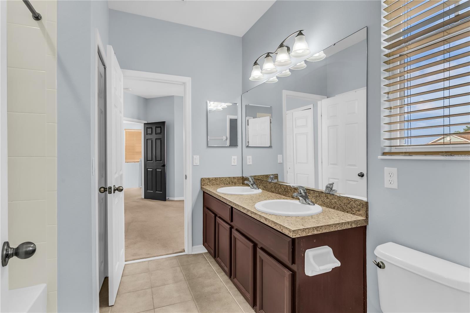 MCCORMICK WOODS - Residential