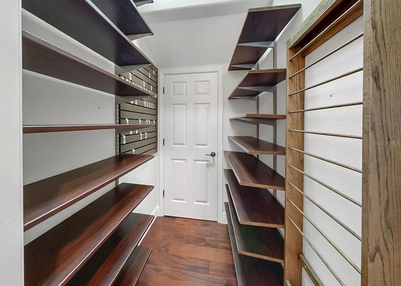 MIRABAY PH 2A-4 - Residential