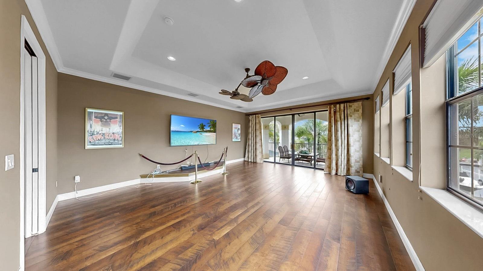 MIRABAY PH 2A-4 - Residential