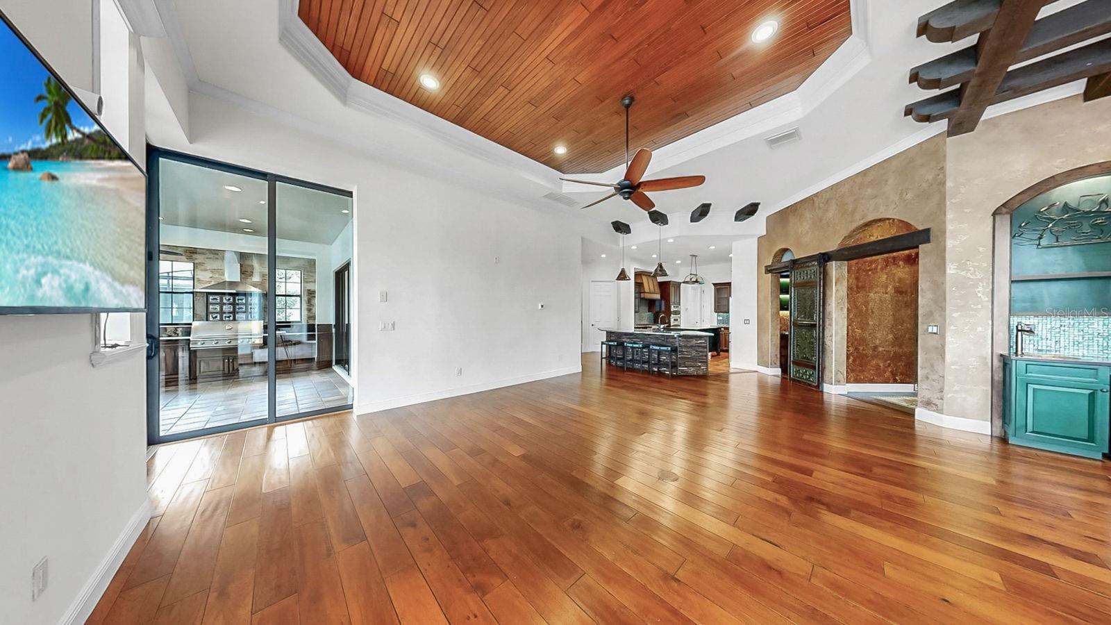 MIRABAY PH 2A-4 - Residential