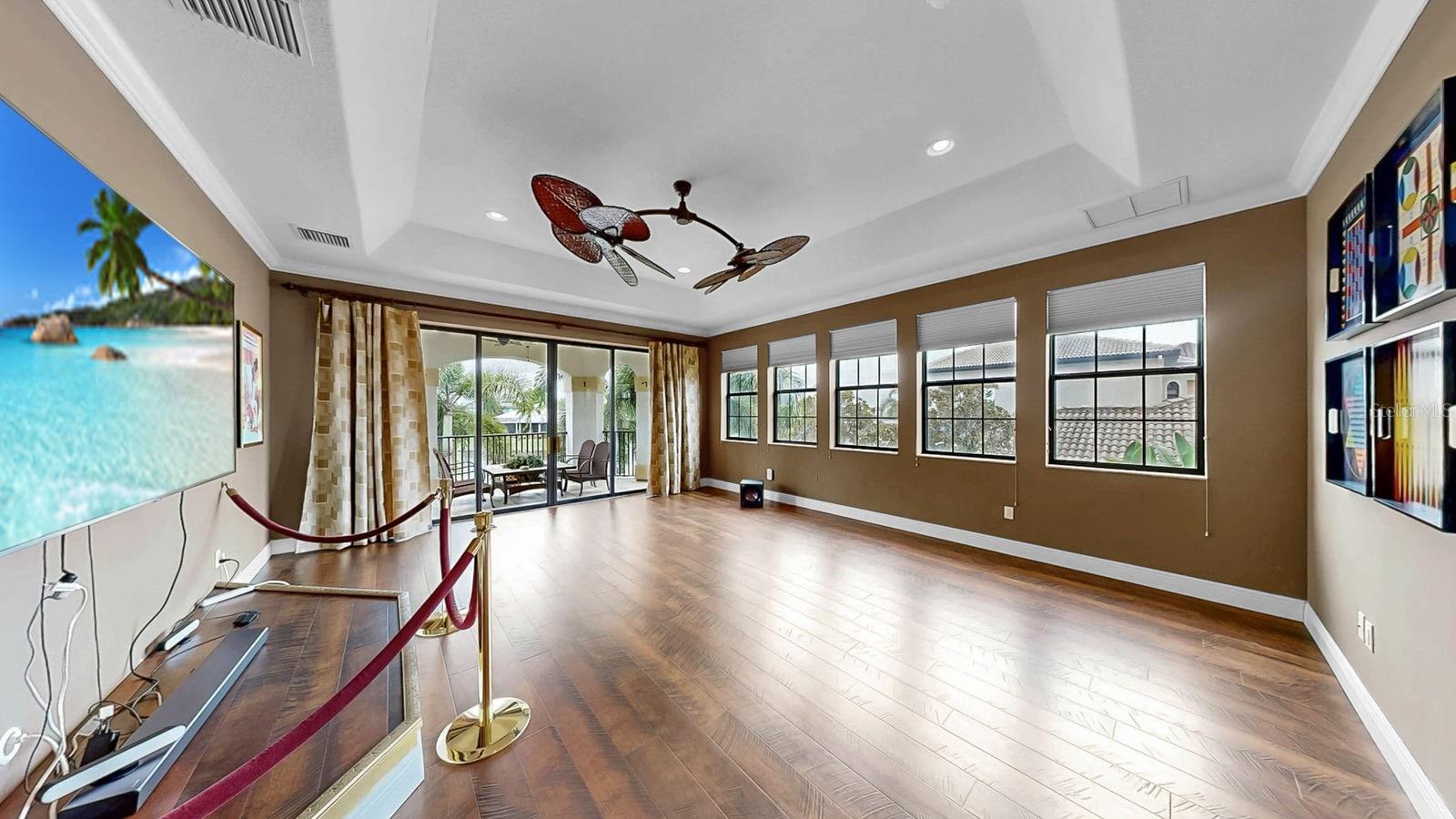 MIRABAY PH 2A-4 - Residential