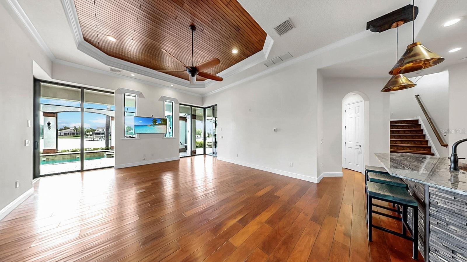 MIRABAY PH 2A-4 - Residential