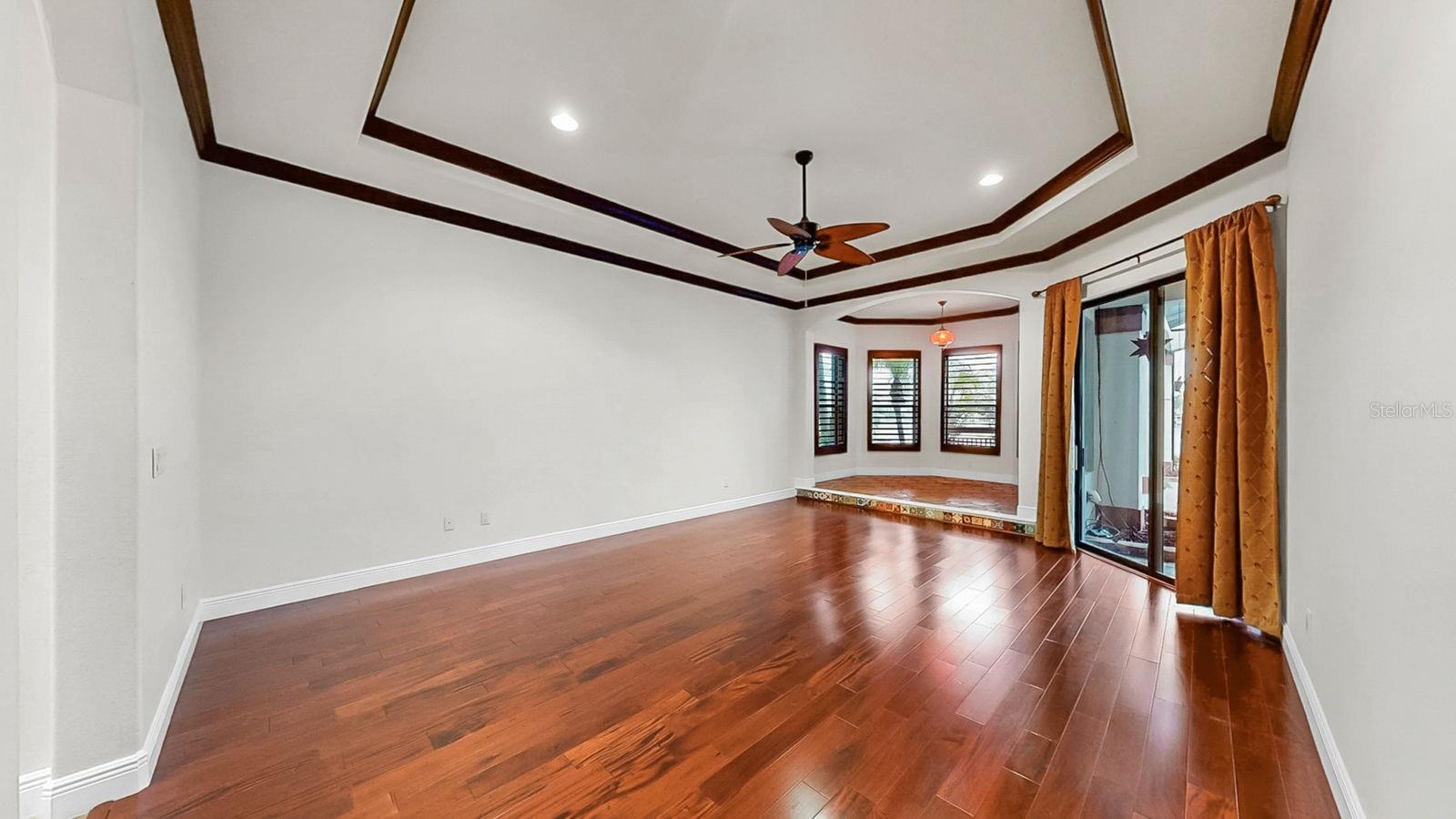 MIRABAY PH 2A-4 - Residential