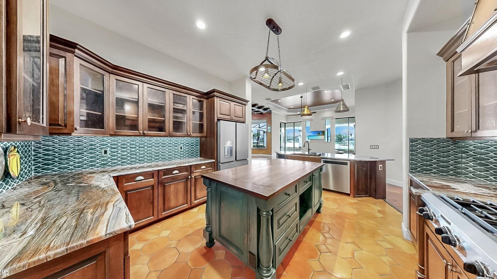 MIRABAY PH 2A-4 - Residential