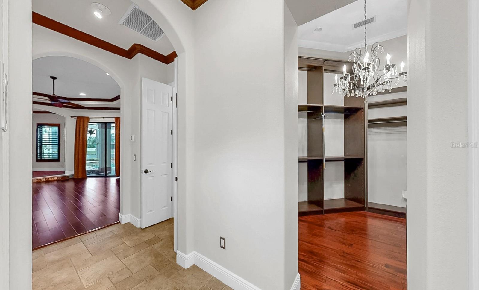 MIRABAY PH 2A-4 - Residential