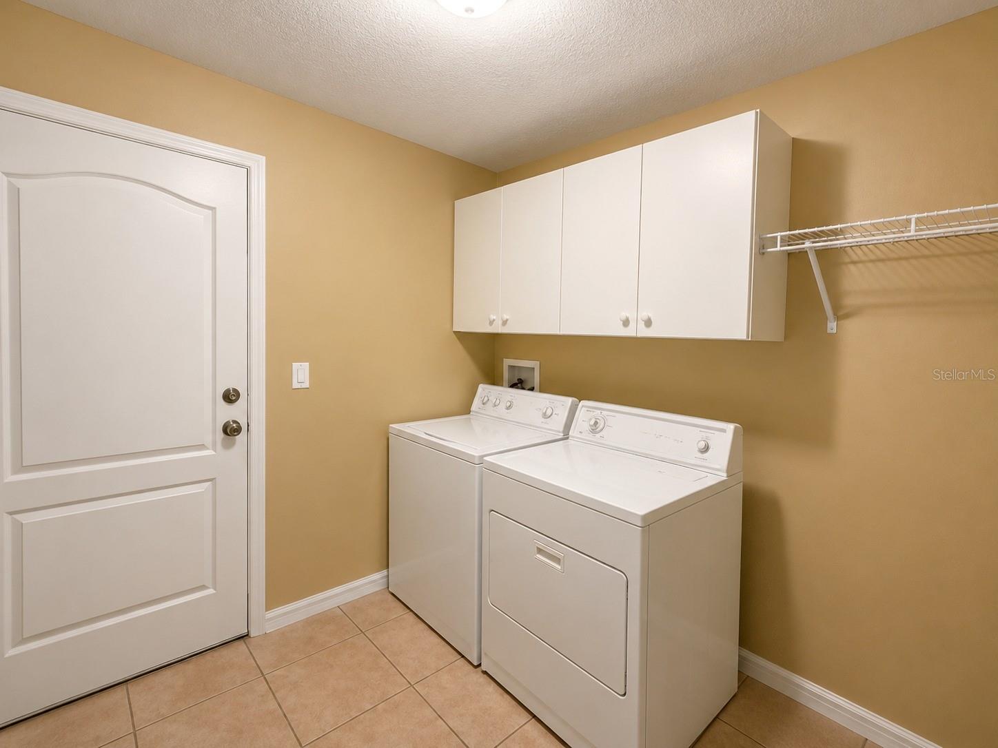 COUNTRY ACRES UNIT 04 - Residential