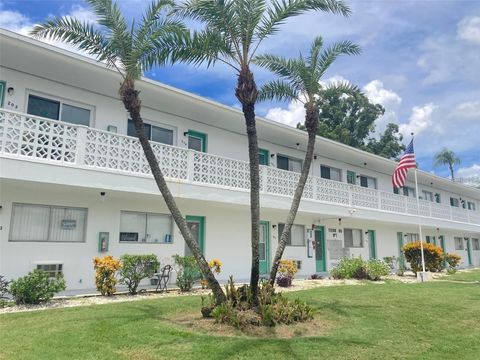 A home in SEMINOLE