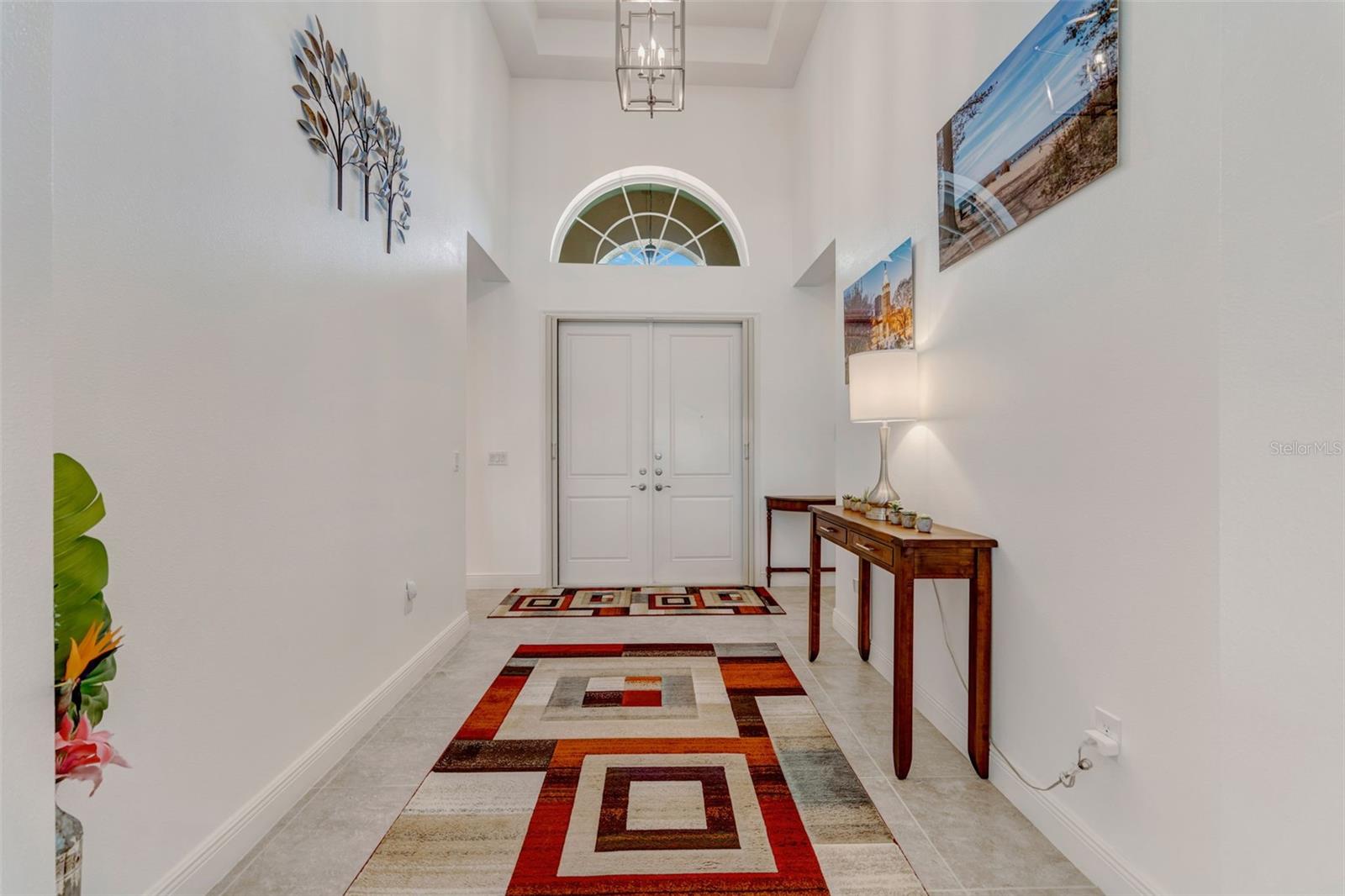 2752 COCO PALM CIRCLE