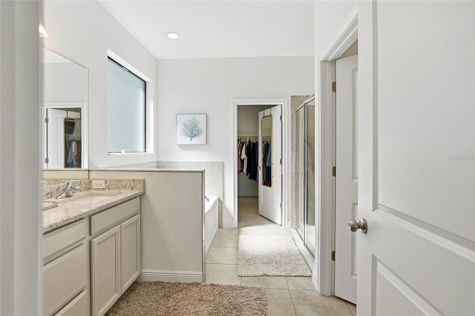 FLORABLU ESTATES - Residential