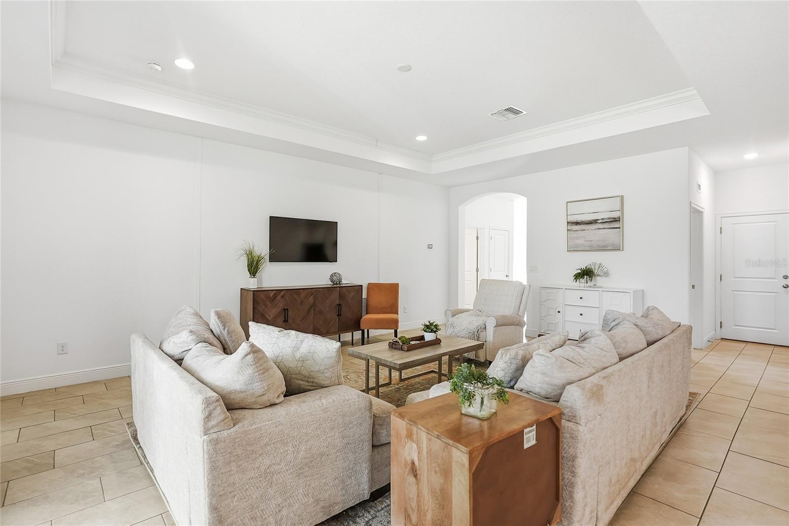 FLORABLU ESTATES - Residential