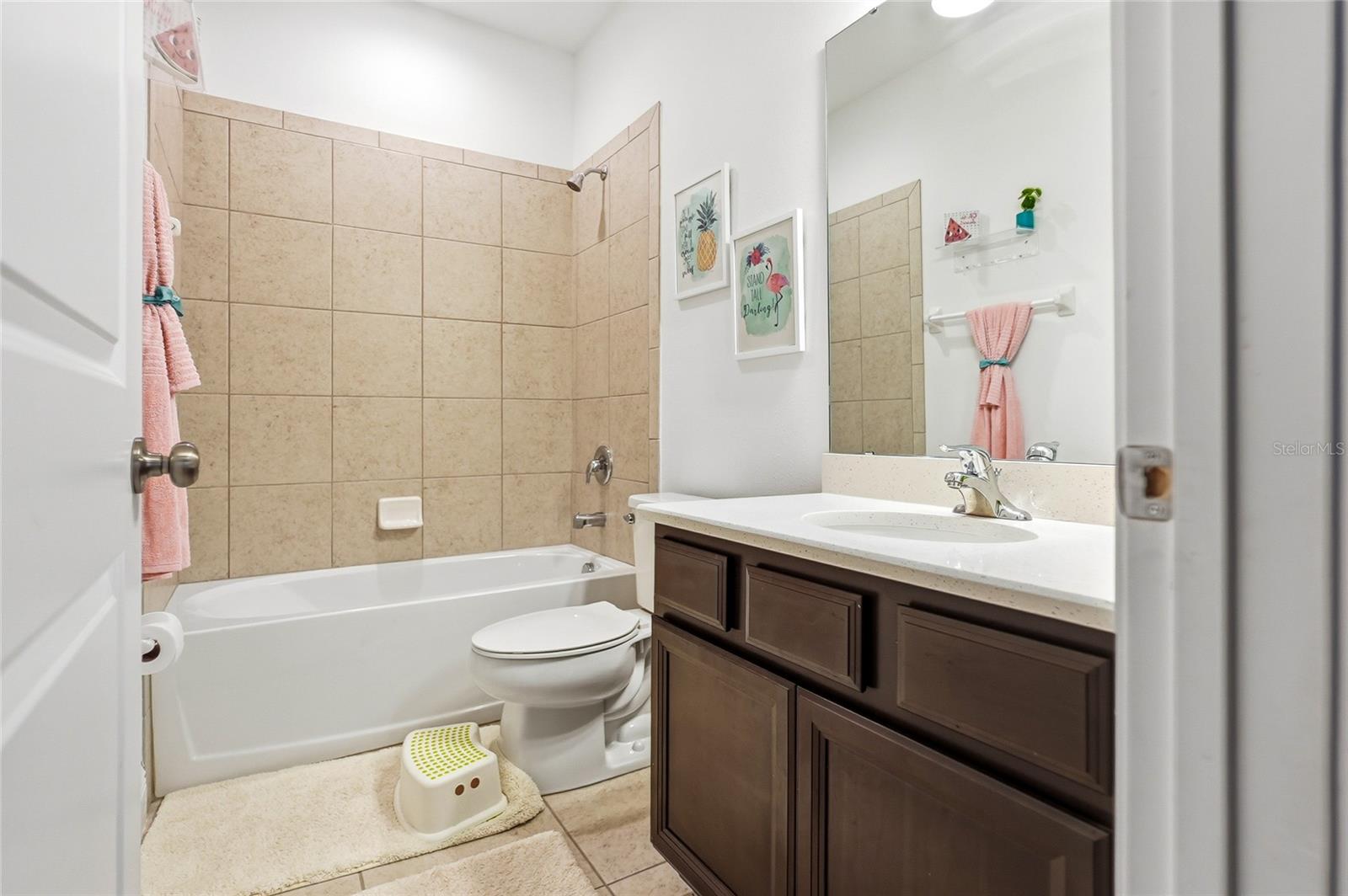 FLORABLU ESTATES - Residential