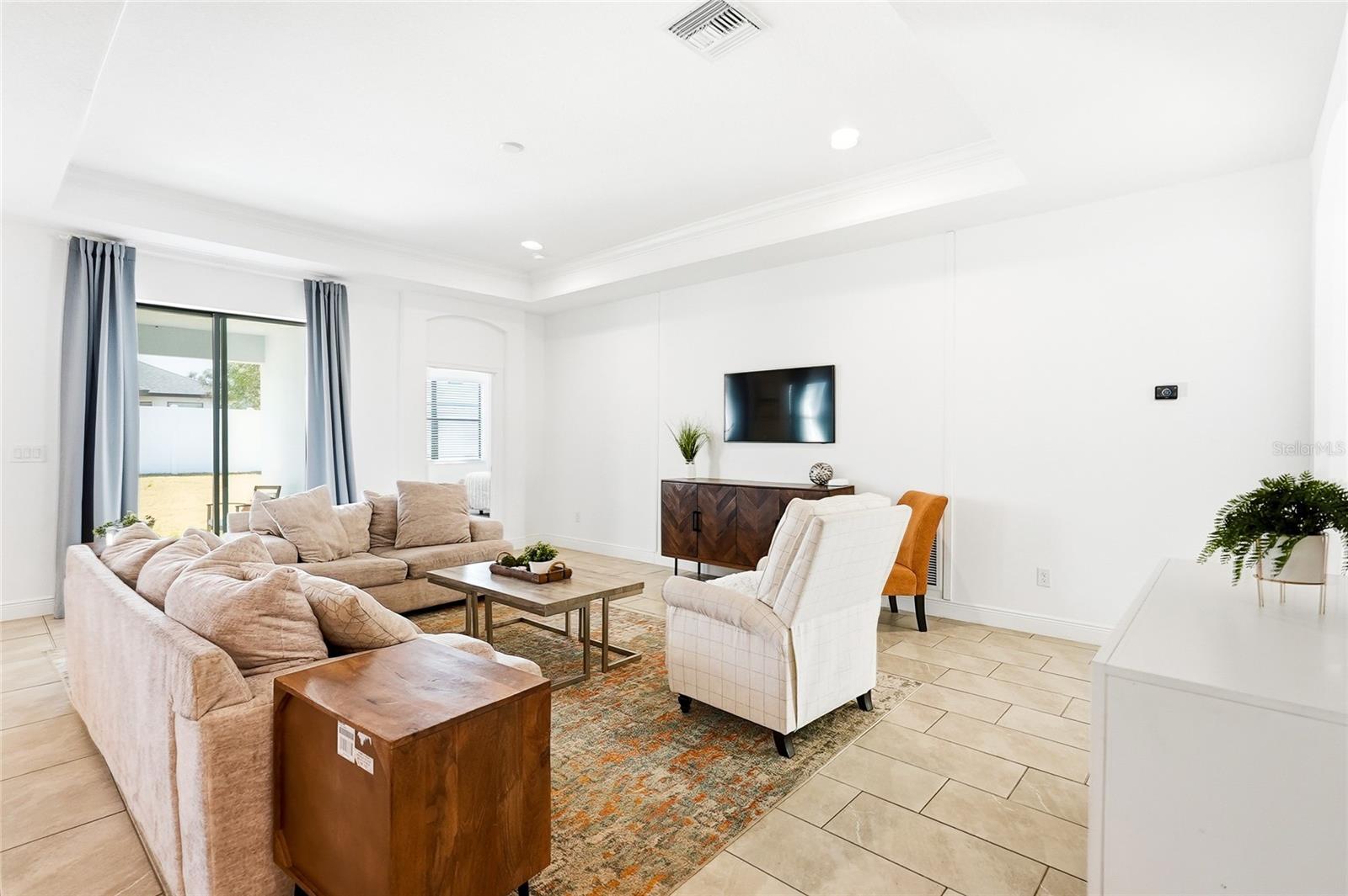 FLORABLU ESTATES - Residential