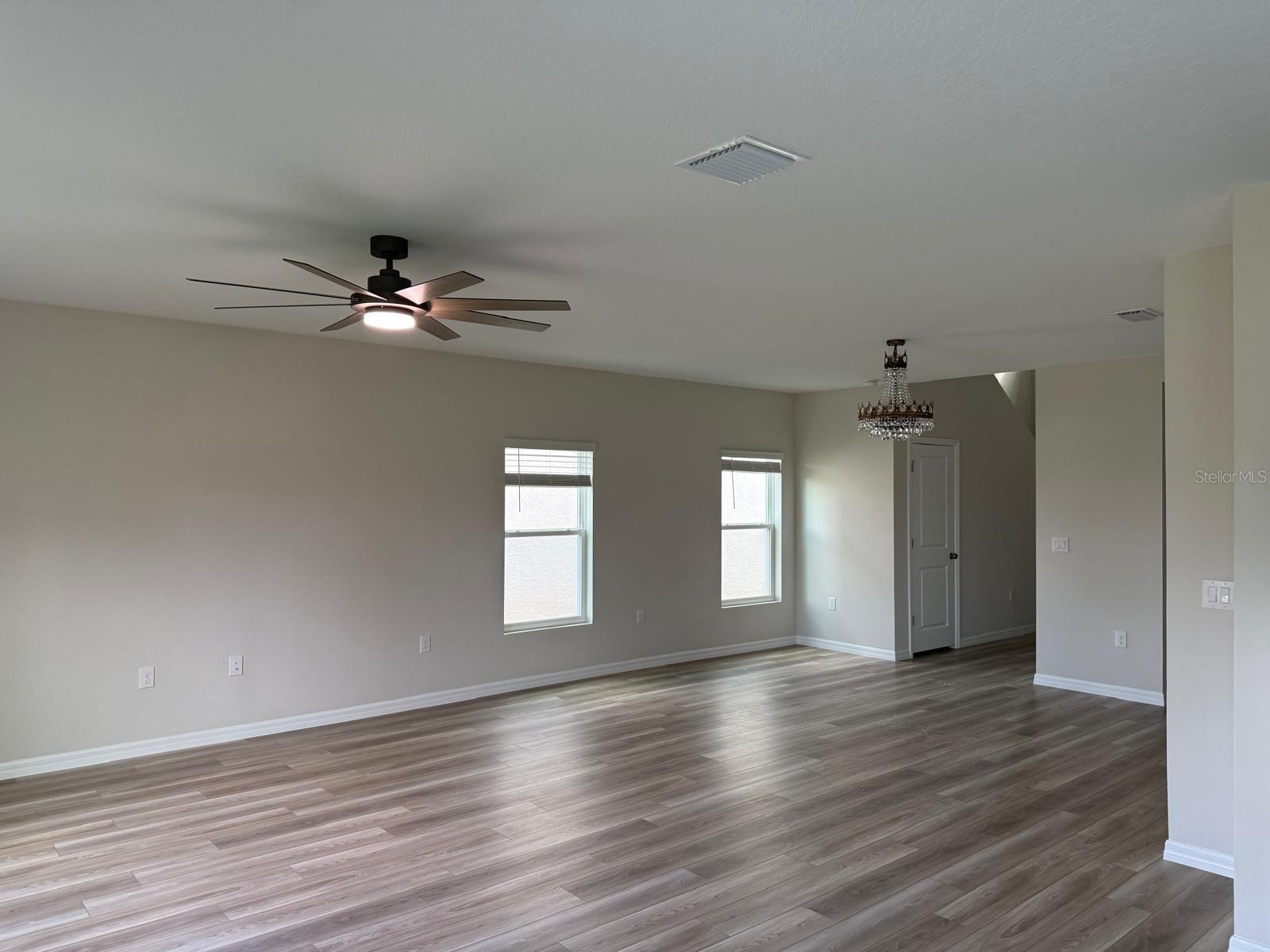 TWO RIVERS - Residential Lease