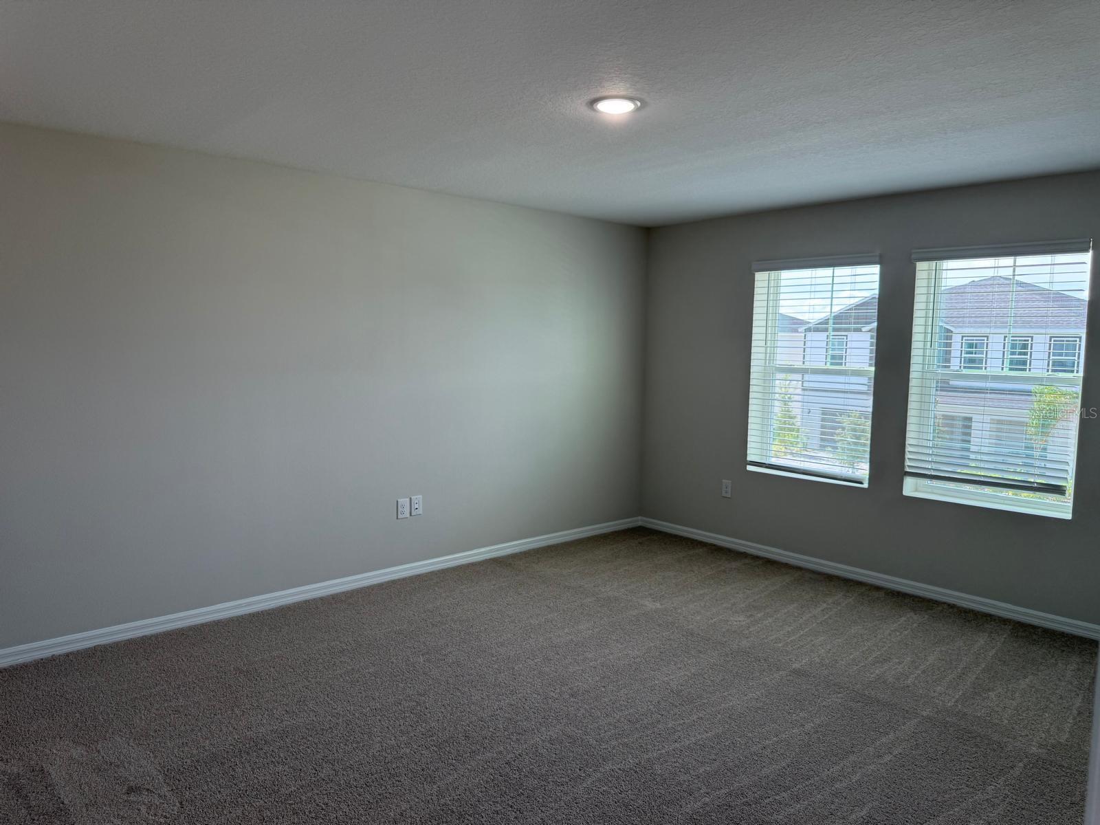 TWO RIVERS - Residential Lease