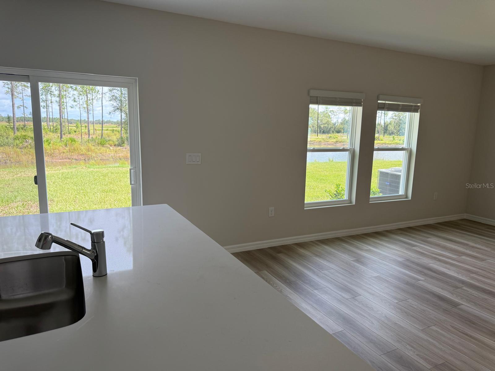 TWO RIVERS - Residential Lease