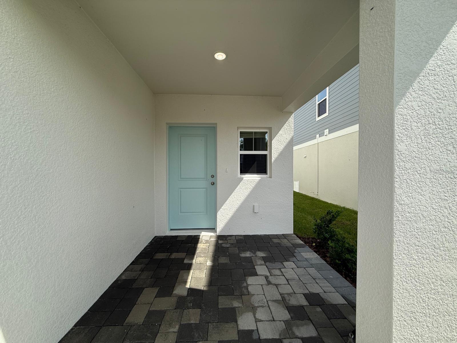 TWO RIVERS - Residential Lease