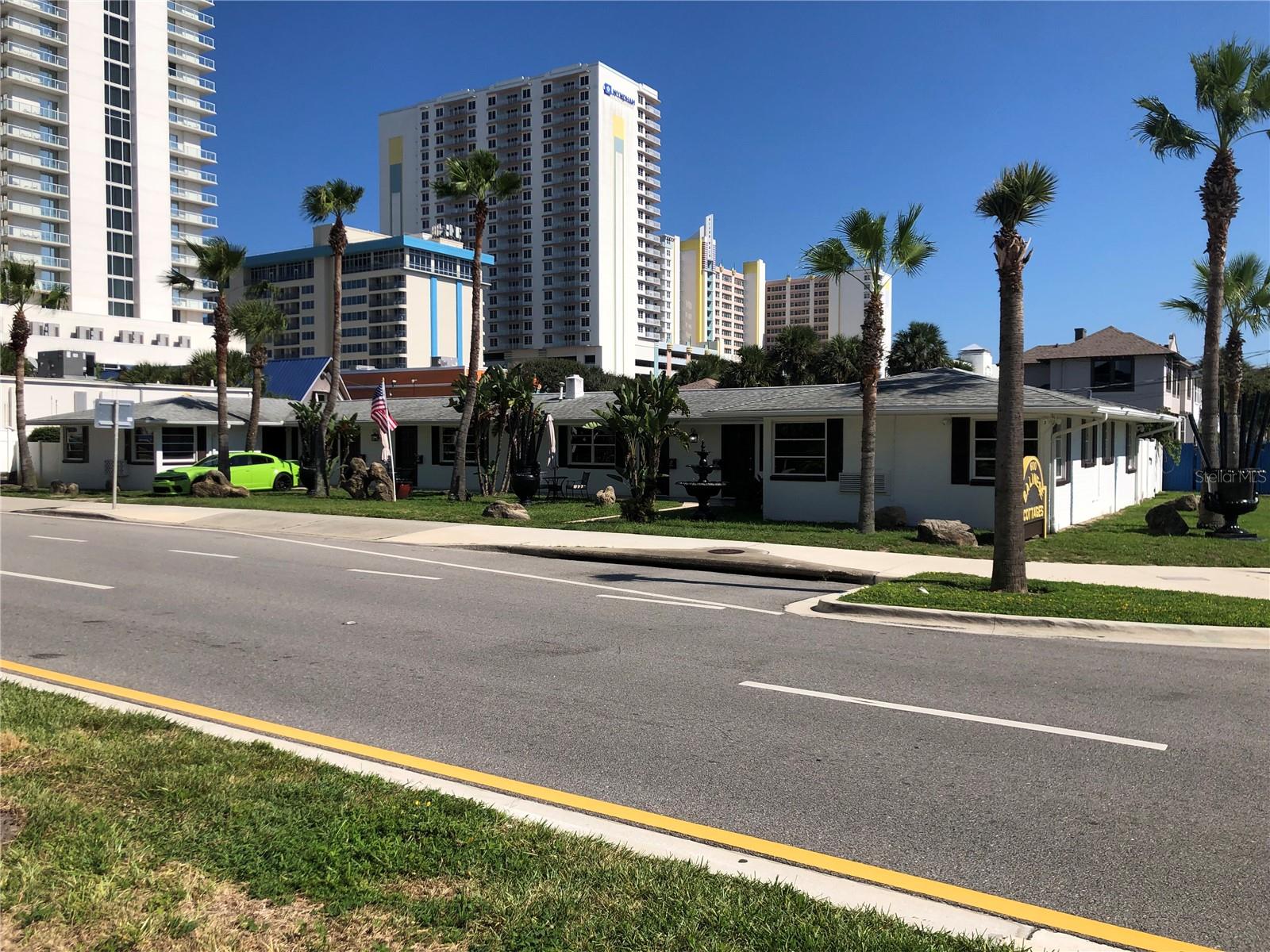 EAST DAYTONA - Residential Income