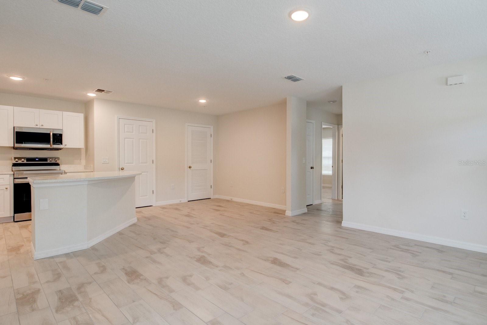 WILDMERE VILLAGE - Residential Lease