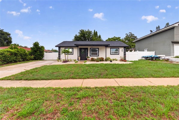 1435 BURNING TREE RD, TARPON SPRINGS, FL 34689 - Image dea32b228ac4dd504c8d1930affeb37a/1806032627