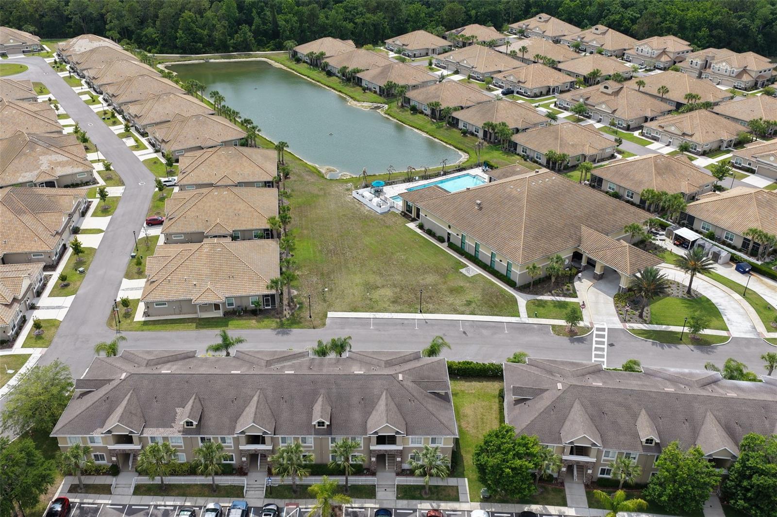 ANAND VIHAR CLUB VILLAS CONDO - Residential