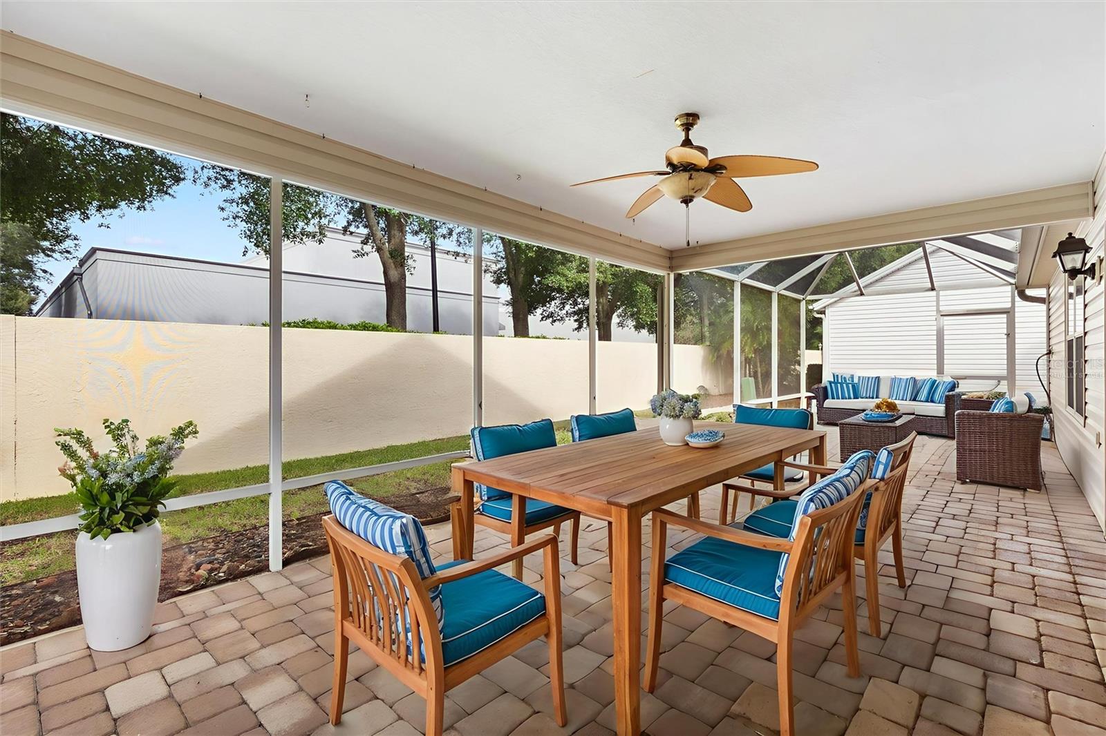 2573 CARIBE DRIVE