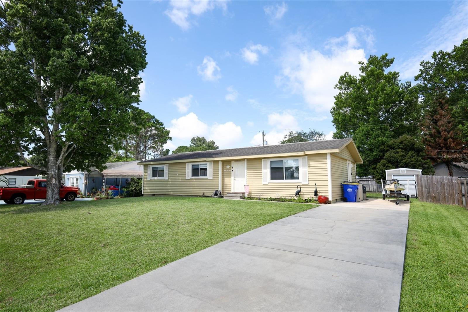 2416 TAMARIND DRIVE