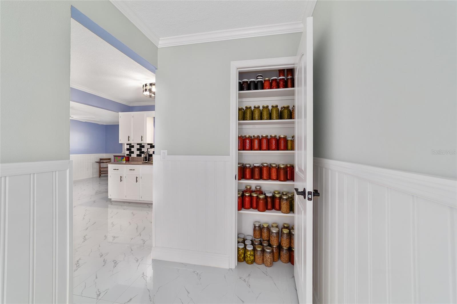 ON TOP OF THE WORLD - Residential