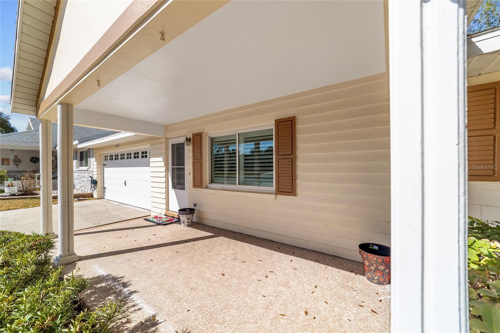 ON TOP OF THE WORLD - Residential