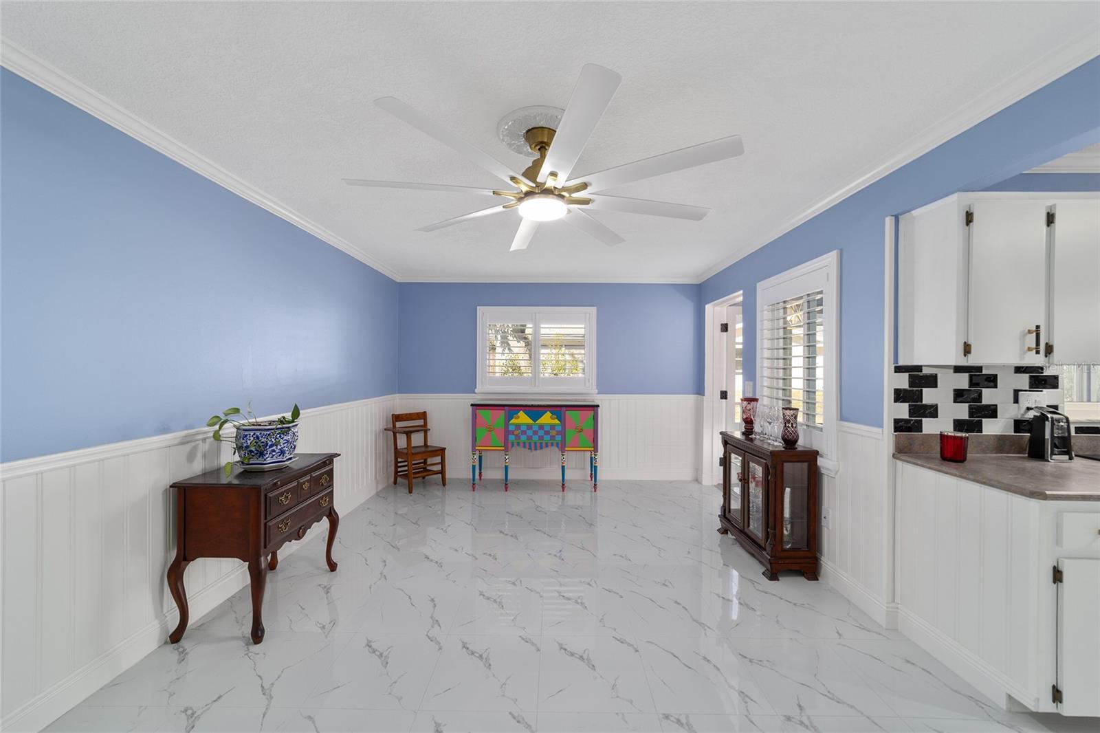 ON TOP OF THE WORLD - Residential