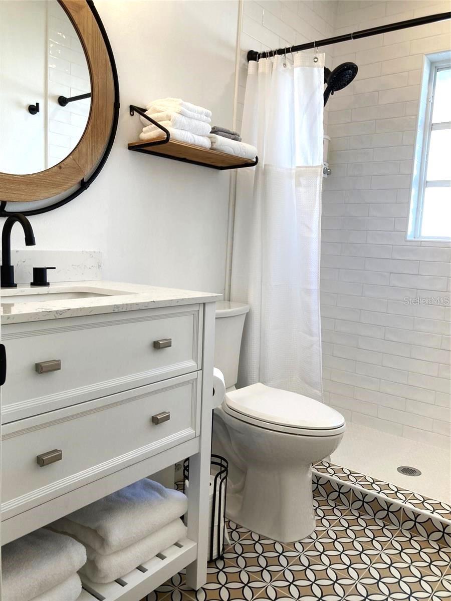 ALCONA ESTATES - Residential Income