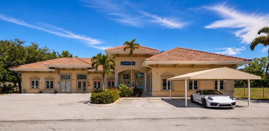 Photo of 5275 Office Park Boulevard, Bradenton, FL 34203 (MLS # A4700842)