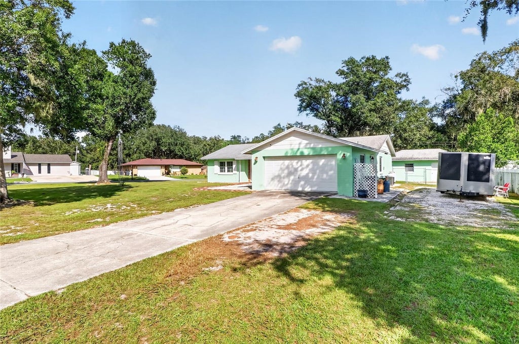 Photo of 2140 Creek Side Drive, Lakeland, FL 33811 (MLS # L4965644)