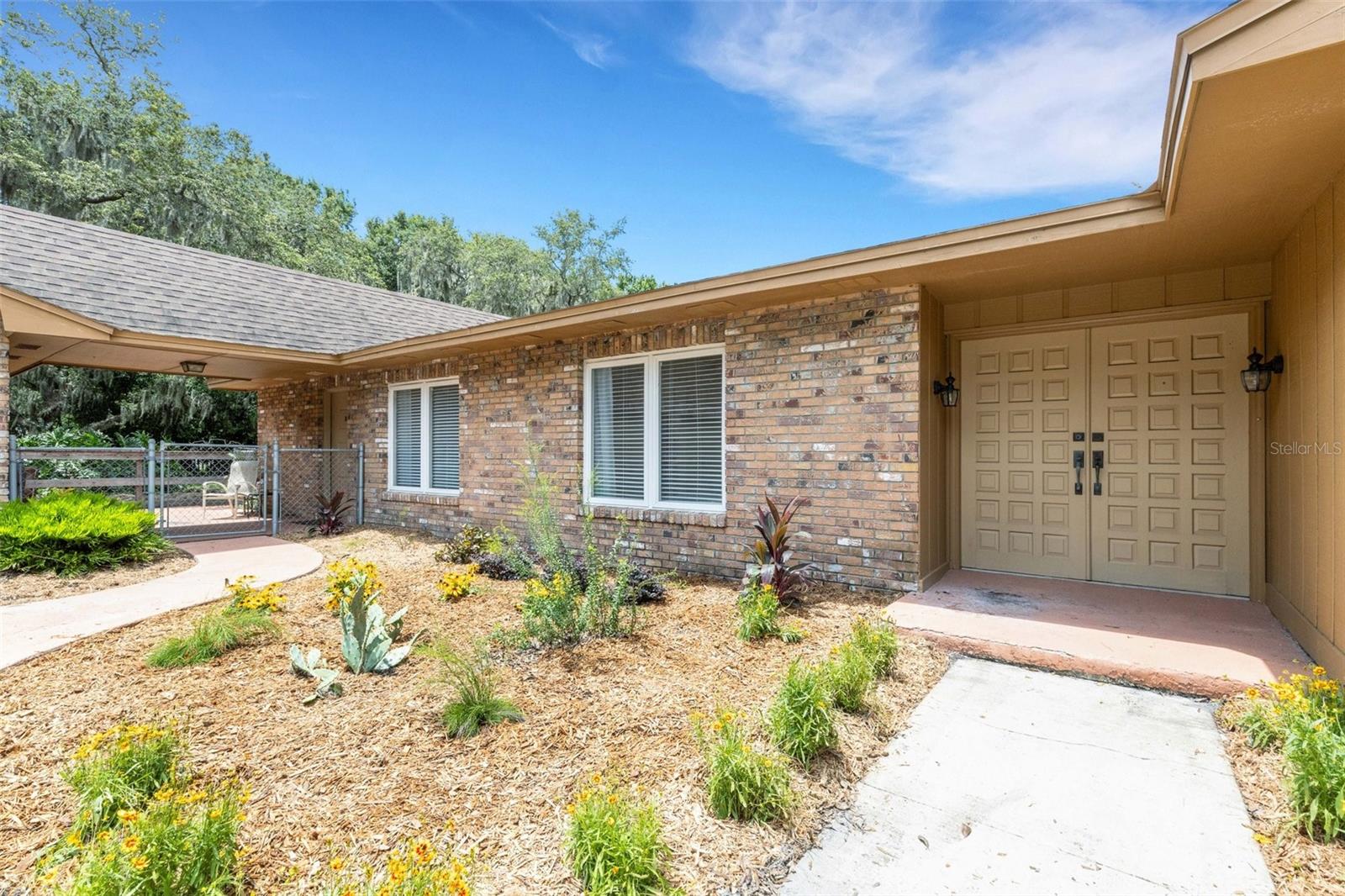 6819 BROKEN ARROW TRAIL S