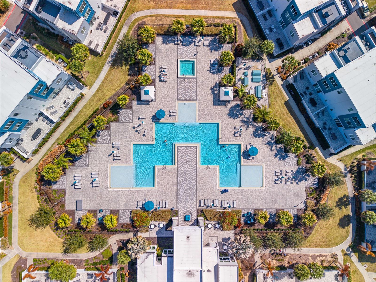 REUNION WEST VLGS NORTH - Residential