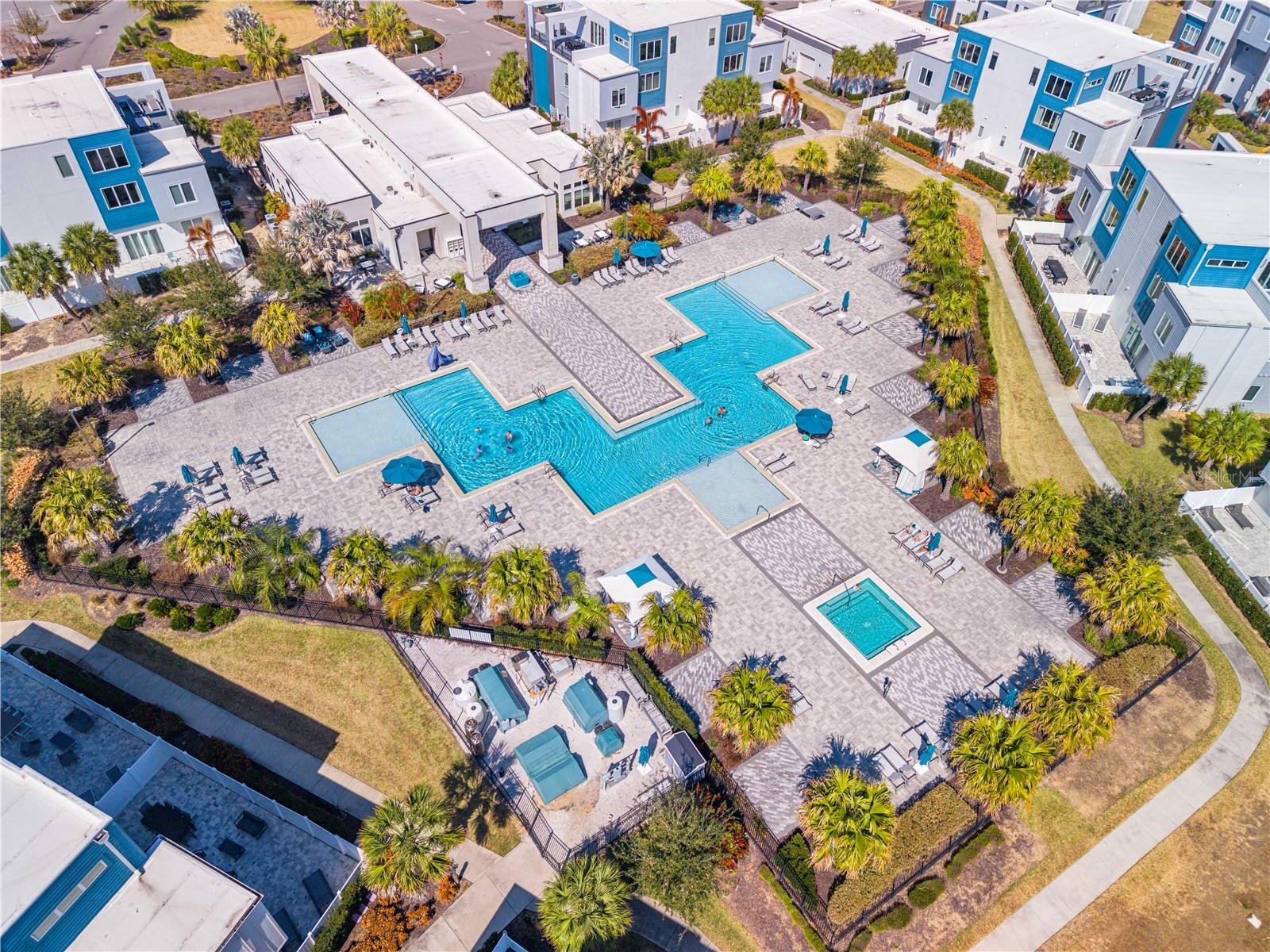 REUNION WEST VLGS NORTH - Residential