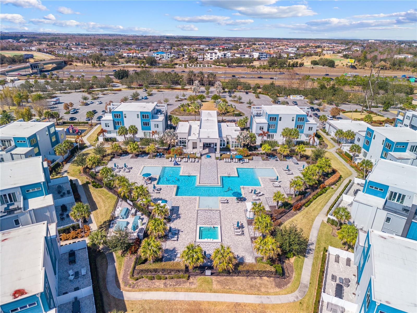 REUNION WEST VLGS NORTH - Residential