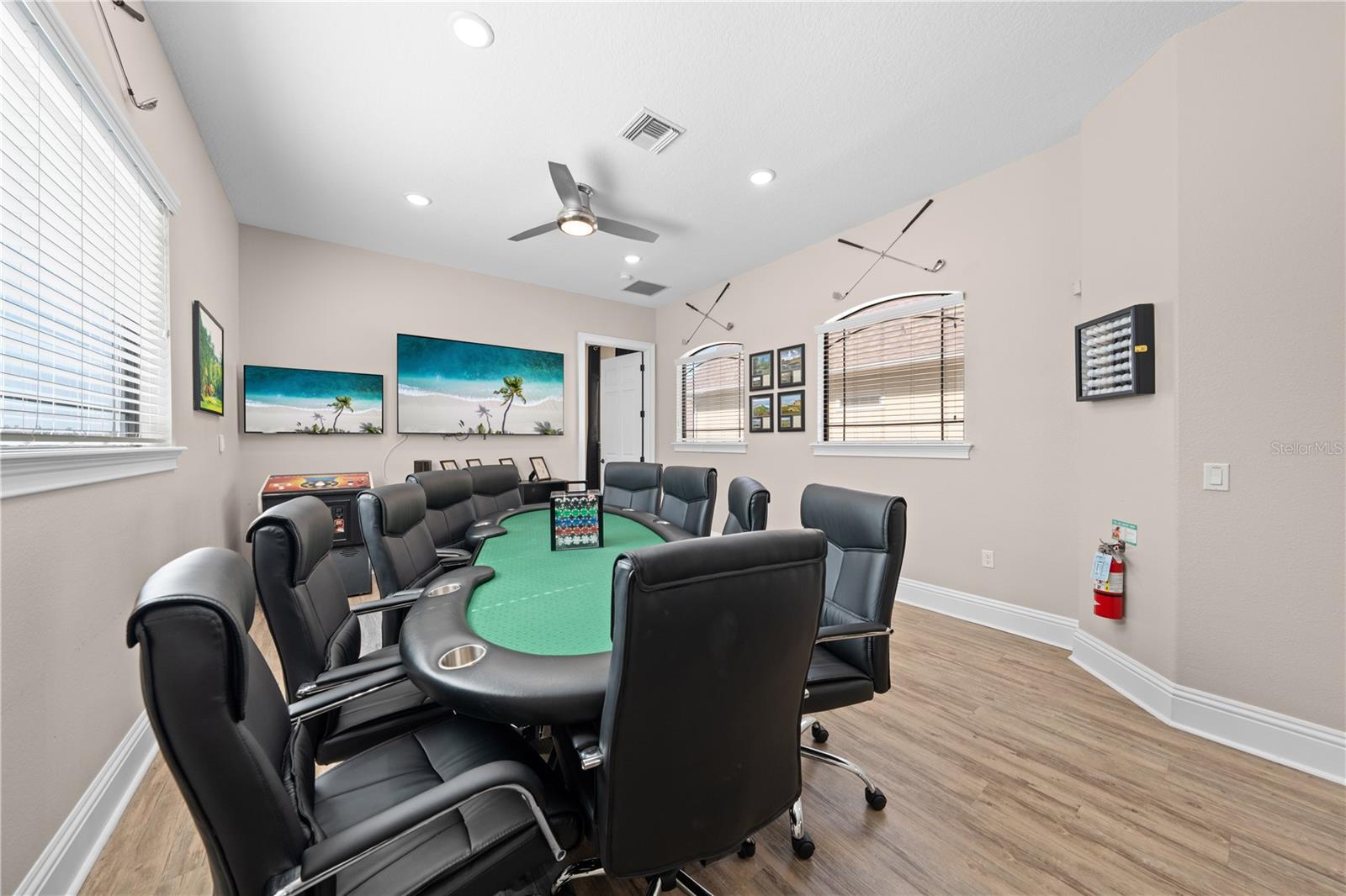 REUNION WEST VLGS NORTH - Residential