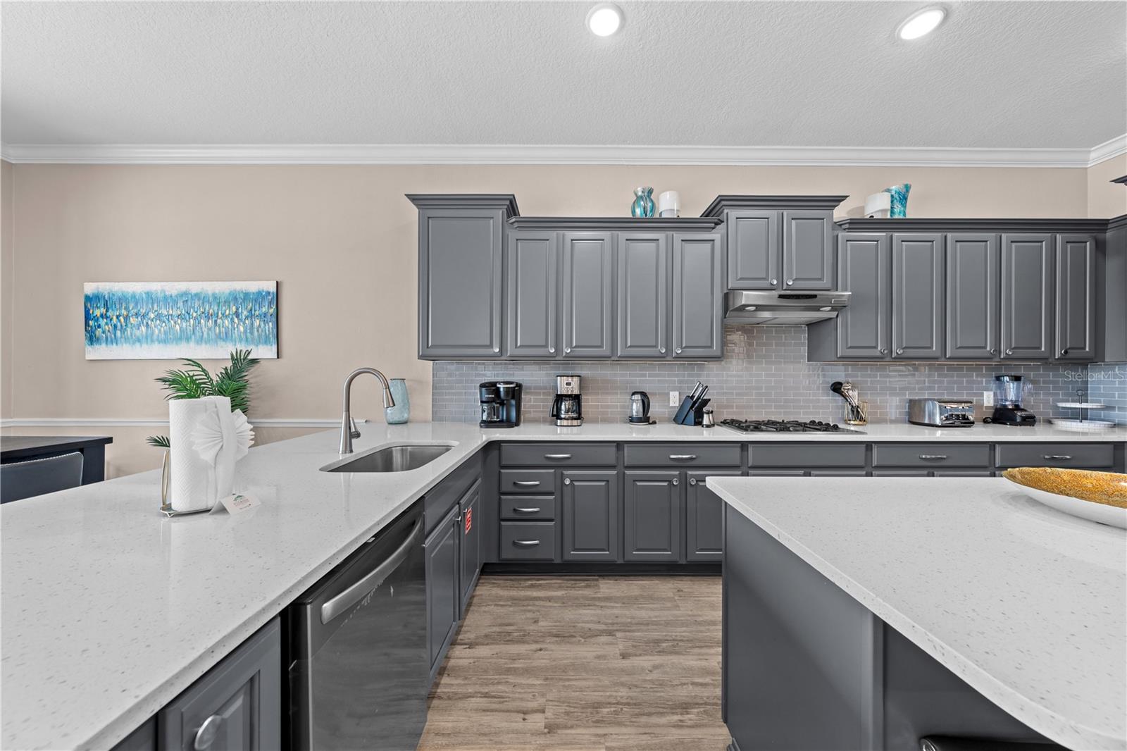 REUNION WEST VLGS NORTH - Residential