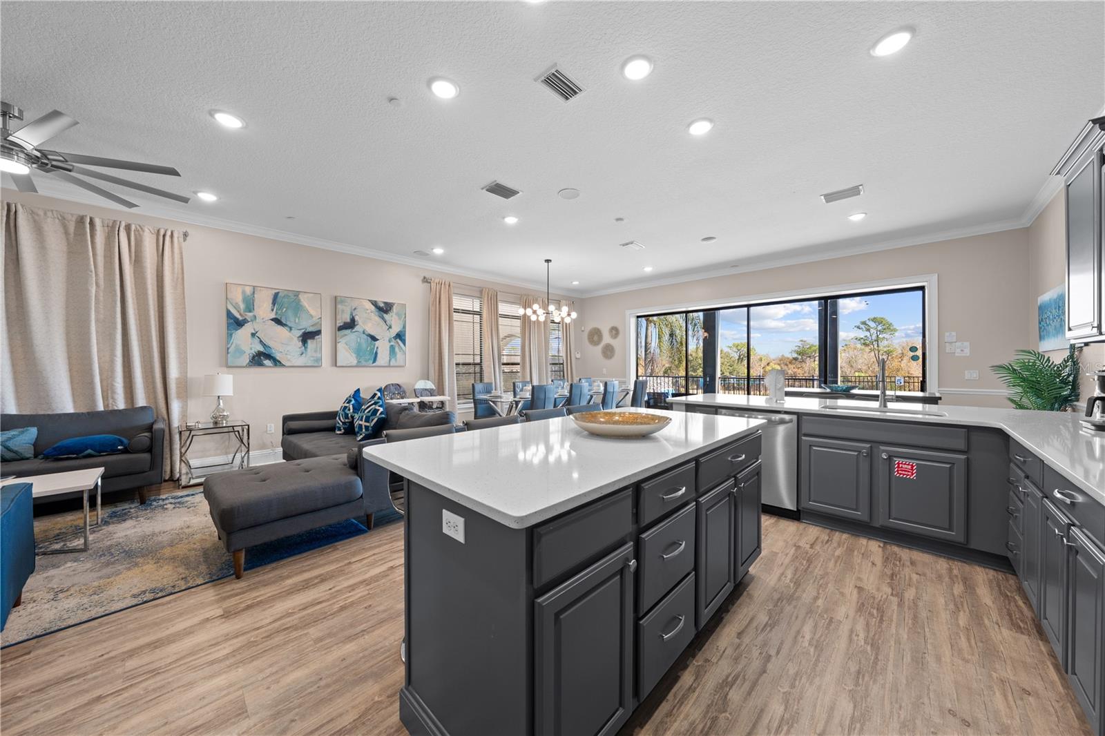 REUNION WEST VLGS NORTH - Residential