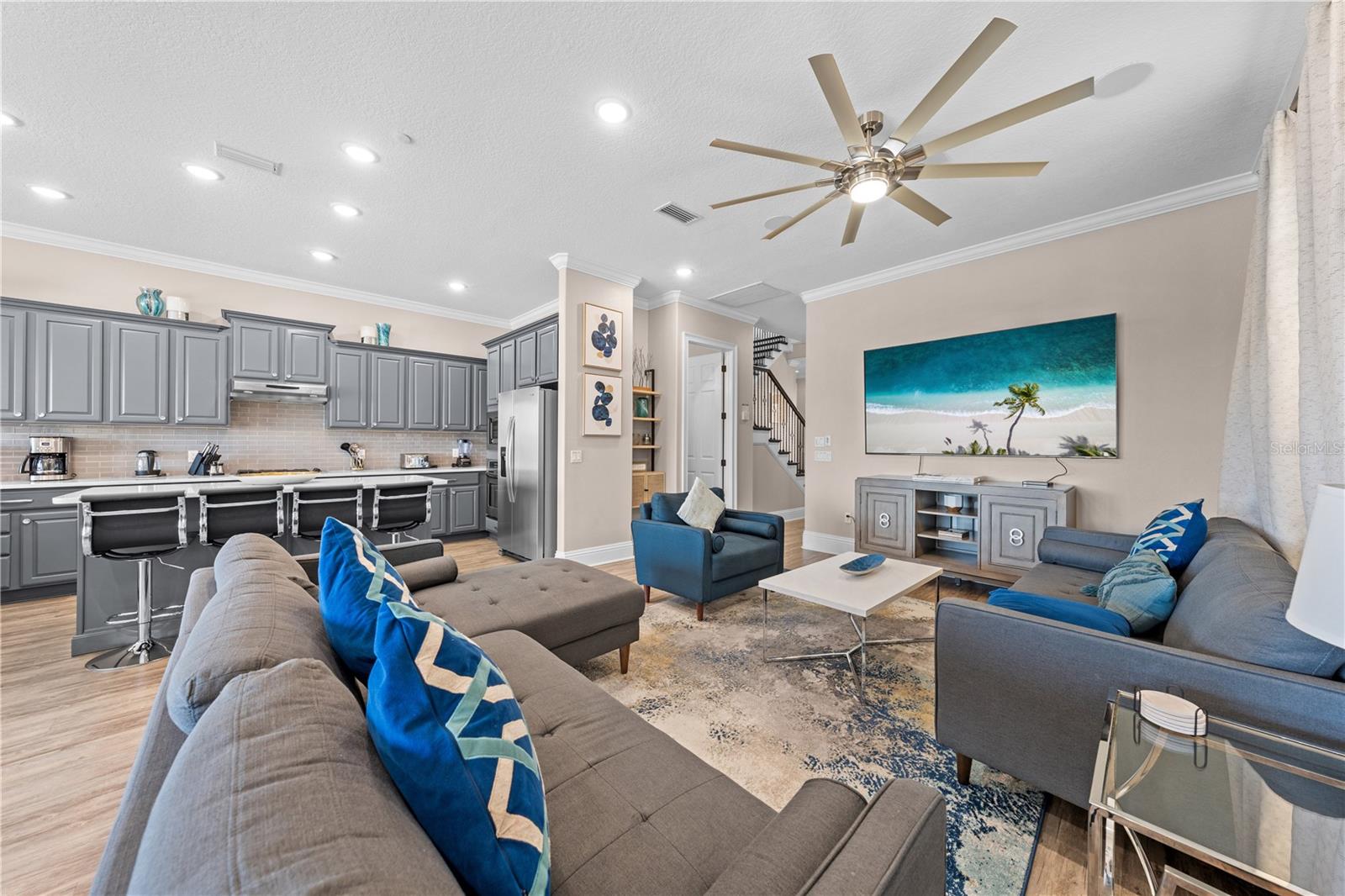 REUNION WEST VLGS NORTH - Residential