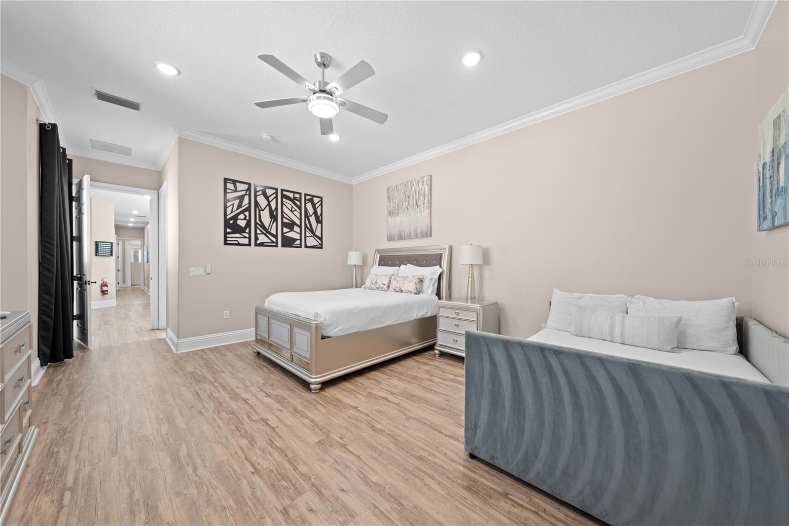 REUNION WEST VLGS NORTH - Residential